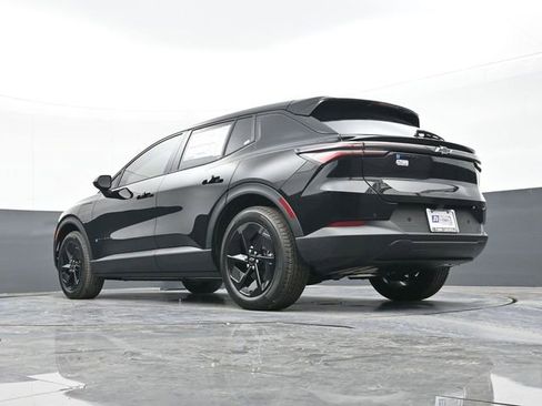 New 2026 Chevrolet Equinox EV LT w/ Midnight Package FWD image 39