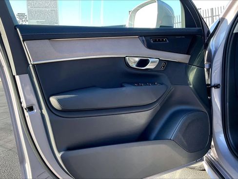 New 2026 Volvo XC90 B5 Plus image 24