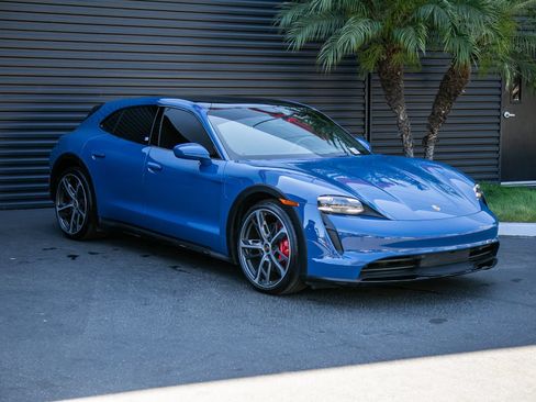 Certified 2023 Porsche Taycan 4S AWD/4WD image 6