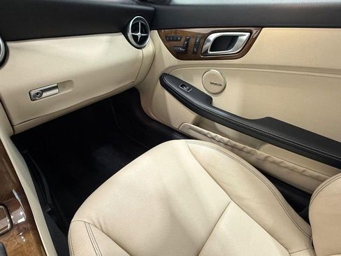 Used 2015 Mercedes-Benz SLK 250 image 14