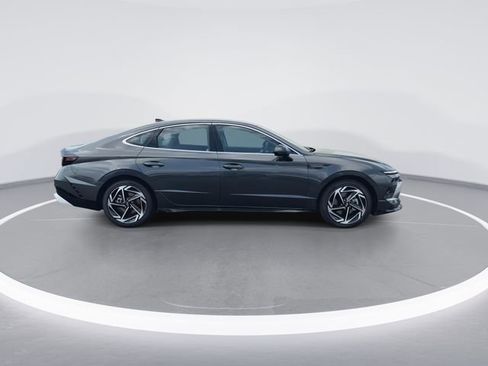 New 2026 Hyundai Sonata SEL FWD image 9