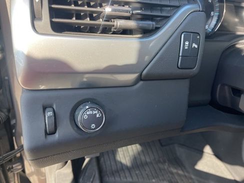Used 2019 Chevrolet Tahoe LS image 15