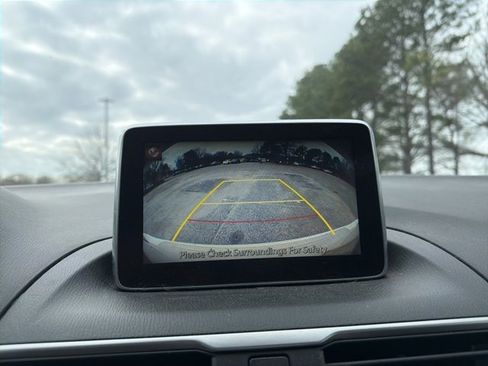 Used 2016 MAZDA MAZDA3 i Grand Touring image 15