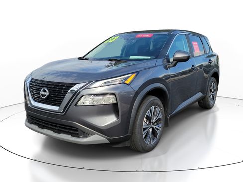 Certified 2023 Nissan Rogue SV FWD image 3