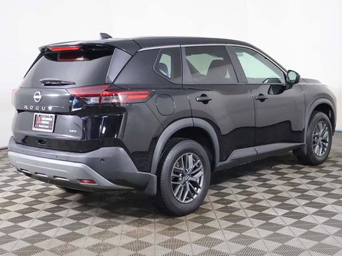 Used 2023 Nissan Rogue S AWD/4WD image 8