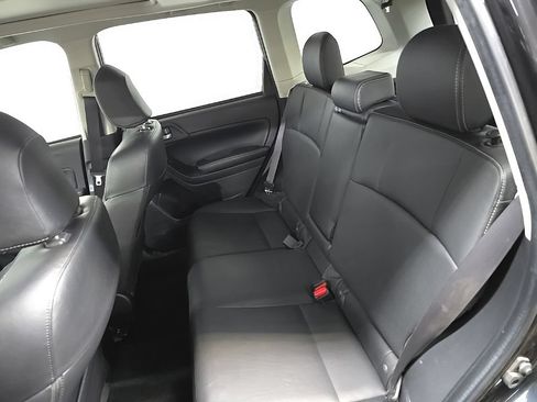 Used 2014 Subaru Forester 2.0XT Touring AWD/4WD image 28