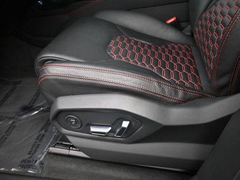 Used 2024 Lamborghini Urus S image 7