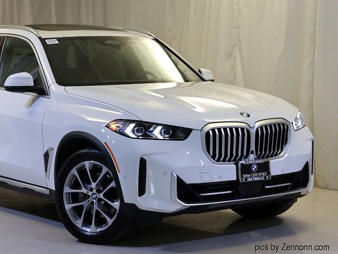 Certified 2025 BMW X5 xDrive40i w/ Climate Comfort Package image 2