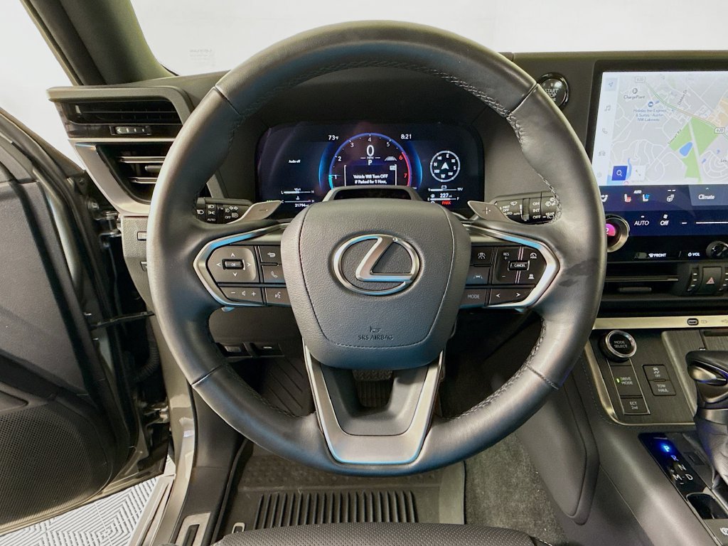 Used 2024 Lexus GX 550 w/ Accessory Package (2T) AWD/4WD image 11