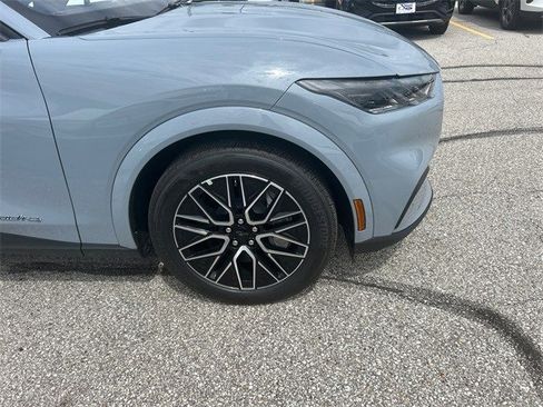 New 2025 Ford Mustang Mach-E Premium image 12