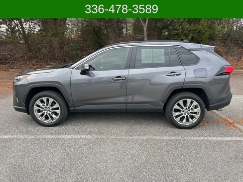 Used 2023 Toyota RAV4 XLE Premium image 2