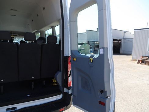 Used 2017 Ford Transit 350 XLT image 39