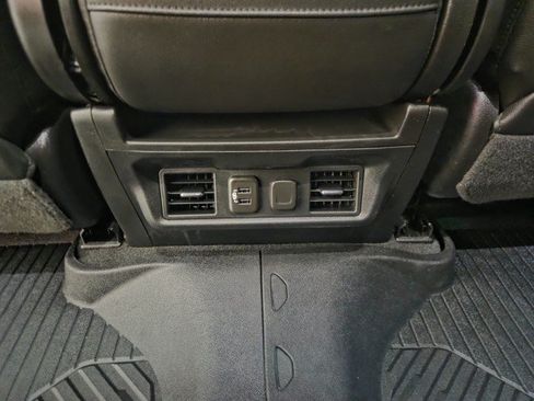 Used 2020 Chevrolet Silverado 1500 LT w/ Texas Edition AWD/4WD image 78
