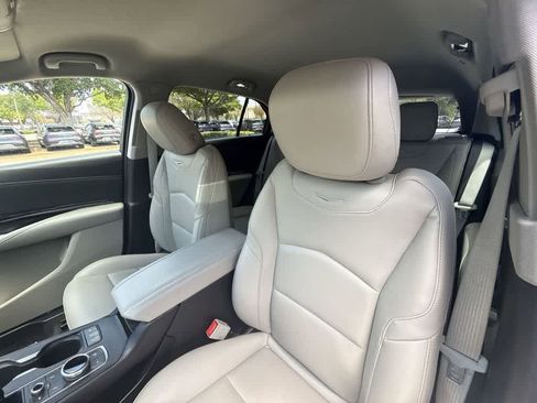 Used 2023 Cadillac XT4 Luxury FWD image 14