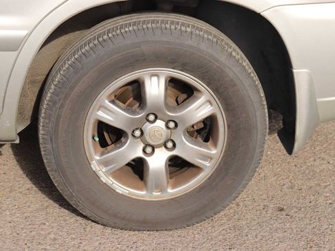 Used 2006 Toyota Highlander 2WD V6 image 9