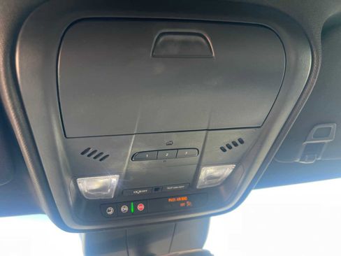 Used 2024 Cadillac XT4 Luxury w/ Cold Weather Package image 19