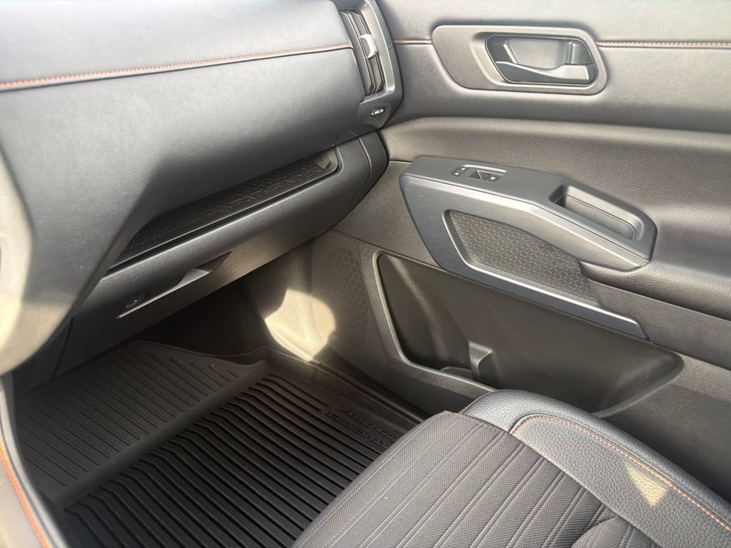Used 2024 Nissan Pathfinder Rock Creek AWD/4WD image 22