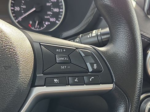 Used 2024 Nissan Sentra SV FWD image 18