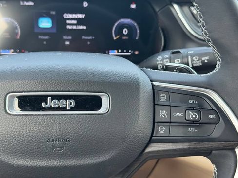 Certified 2023 Jeep Grand Cherokee L Limited w/ Luxury Tech Group II AWD/4WD image 28