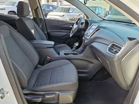 Used 2024 Chevrolet Equinox LT image 21