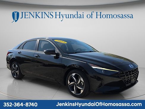 Used 2023 Hyundai Elantra SEL w/ Convenience Package image 4