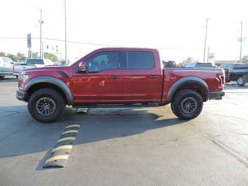 Used 2019 Ford F150 Raptor w/ Equipment Group 802A Luxury image 2