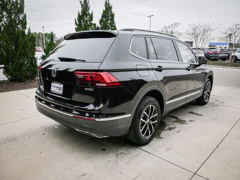 Used 2021 Volkswagen Tiguan S image 10