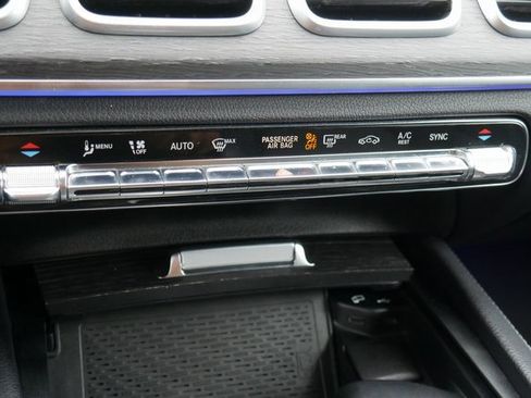 Used 2020 Mercedes-Benz GLS 450 4MATIC image 22