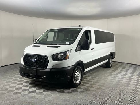 Used 2023 Ford Transit 350 XL image 3