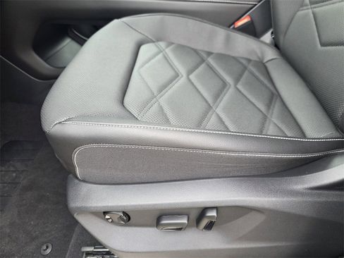 New 2026 Volkswagen Atlas SE image 15