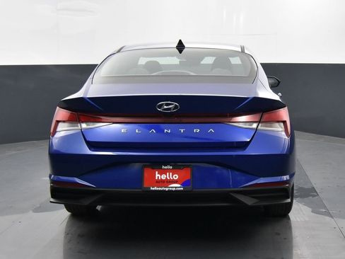 Used 2022 Hyundai Elantra SEL w/ Convenience Package image 29