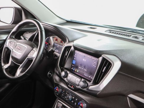 Used 2024 GMC Terrain SLT FWD image 25