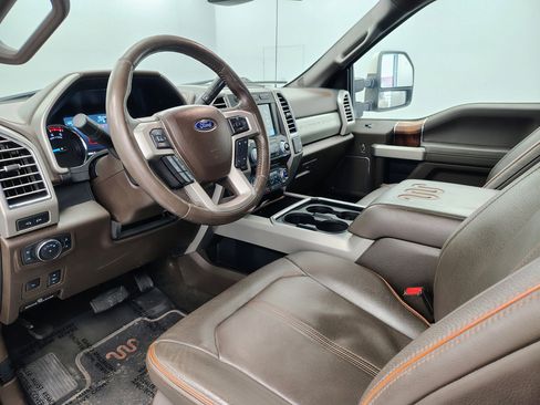 Used 2017 Ford F350 King Ranch w/ FX4 Off-Road Package image 58