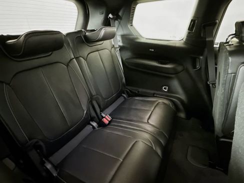 Used 2024 Jeep Grand Cherokee L Limited image 26