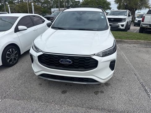 Used 2023 Ford Escape ST-Line w/ Equipment Group 301A image 3