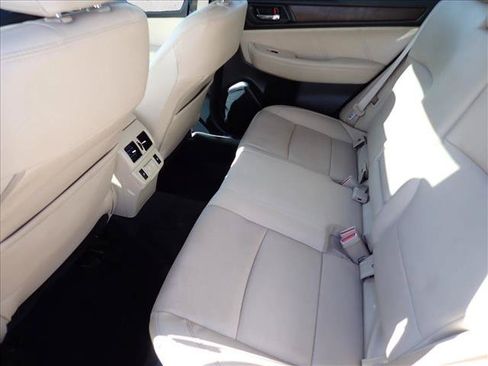 Used 2019 Subaru Outback 3.6R Limited w/ Popular Package #2 AWD/4WD image 10