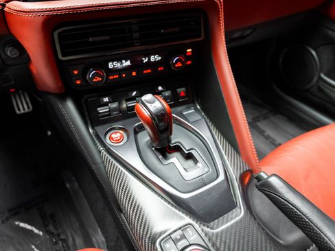 Used 2021 Nissan GT-R Premium AWD/4WD image 60
