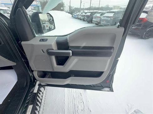 Used 2016 Ford F150 XLT w/ Equipment Group 302A Luxury image 29