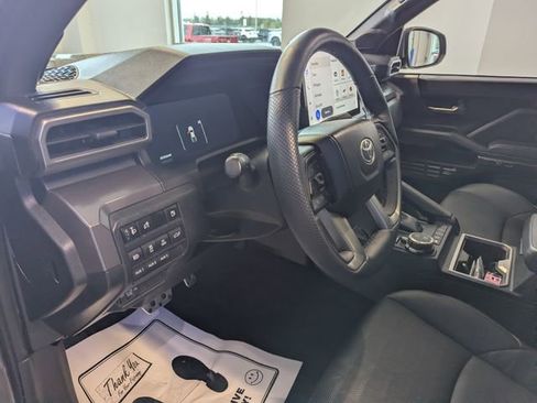 Used 2024 Toyota Tacoma TRD Pro image 11