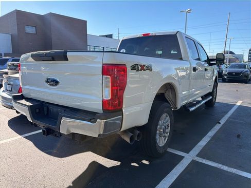Used 2017 Ford F250 XLT image 3