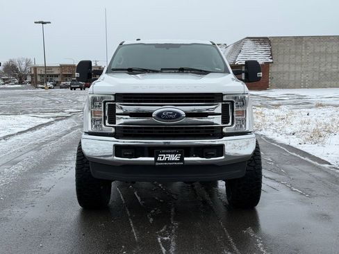 Used 2018 Ford F250 XLT image 3