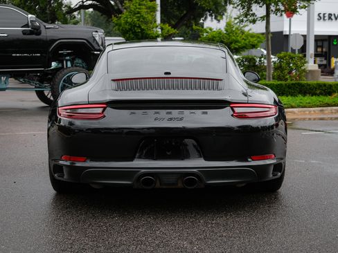 Used 2019 Porsche 911 Carrera GTS RWD image 9