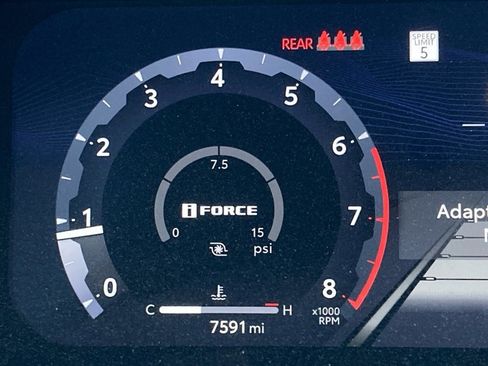 Used 2024 Toyota Tacoma Limited w/ Limited Package (LT) image 18