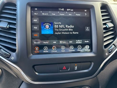 Used 2022 Jeep Cherokee Latitude Lux image 19