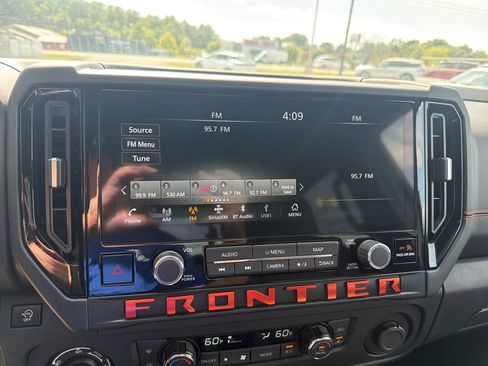 Used 2025 Nissan Frontier PRO-4X w/ Pro Premium Package AWD/4WD image 21