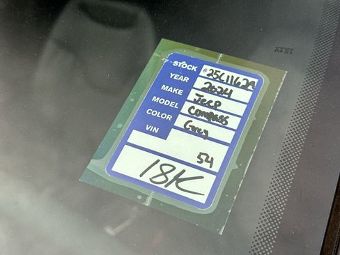 Used 2024 Jeep Compass Latitude w/ Convenience Group image 24