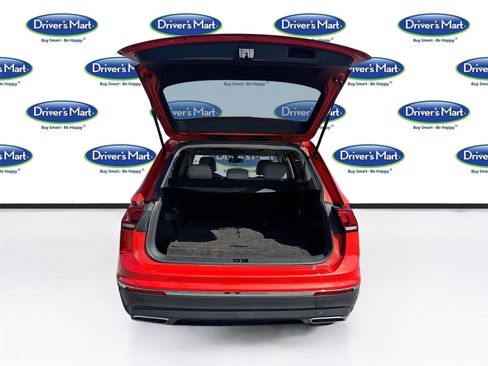 Used 2018 Volkswagen Tiguan SE image 27