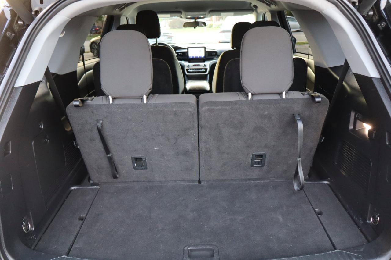 Used 2021 Ford Explorer XLT AWD/4WD image 19