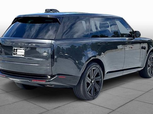 Used 2023 Land Rover Range Rover Long Wheelbase SE image 21