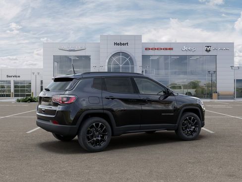 New 2026 Jeep Compass Latitude image 4